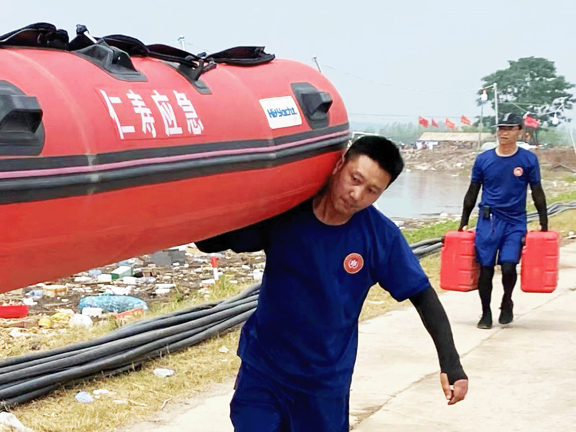 洪灾无情 浆站有爱 | 尊龙凯时生物浆站闻“汛”出击 驰援一线
